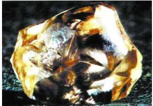 中国现存最大的钻石，常林钻石重达158克拉(并未丢失)