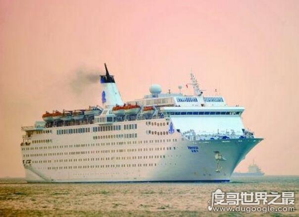 中国最大邮轮，海娜号邮轮(全长223米/最大载客量1.9万人)