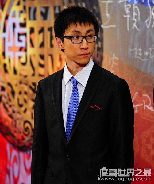 中国最年轻的教授 刘路(年仅22岁成为正教授级研究员)