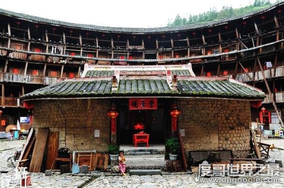 中国最古老最大的圆楼 裕昌楼(建筑面积6358.2平方米)