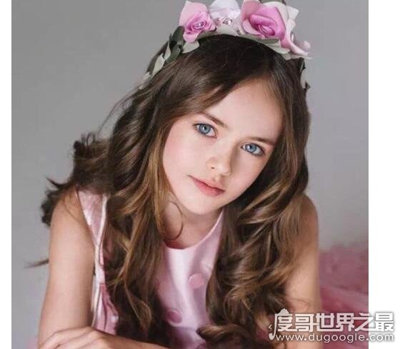 最美女孩克里斯汀娜·皮曼诺娃现在的样子 容貌精致漂亮身材好