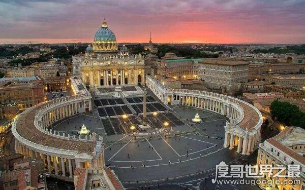 明明是全球最小国家 梵蒂冈为什么没人敢打（面积与天安门广场一样大）