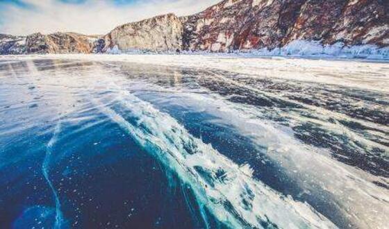 贝加尔湖湖底25万尸首是真是假 25万人被冻死在冰面上