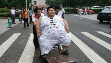 中国最胖的人 相当于四个你的体重（中国第一胖）